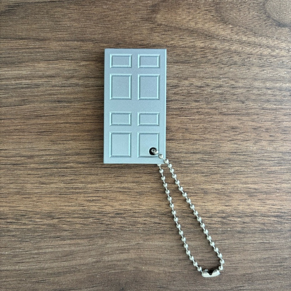 Vintage Elizabeth Arden Red Door Mirror Keychain